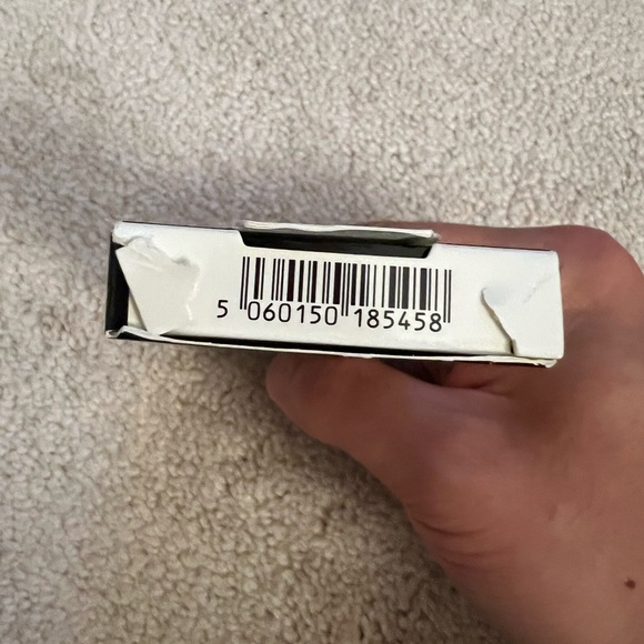 Color Wow Root Cover Up 2.1g .07 oz - Black - Picture 2 of 3